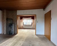 Großes Wohn-/Esszimmer mit Kaminofen