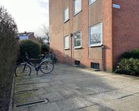 Fahrradständer vor dem Haus