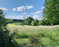 Der Golfplatz in direkter Nachbarschaft