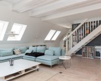 Offene Treppe ins Dachgeschoss