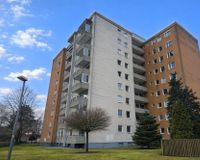 Die Wohnung befindet sich im zweiten Stock