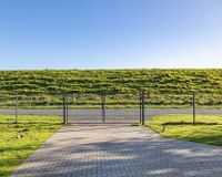 Hundegerecht eingezäunt